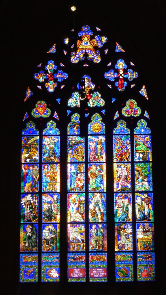 vitrail de la cathédrale Saint Guy